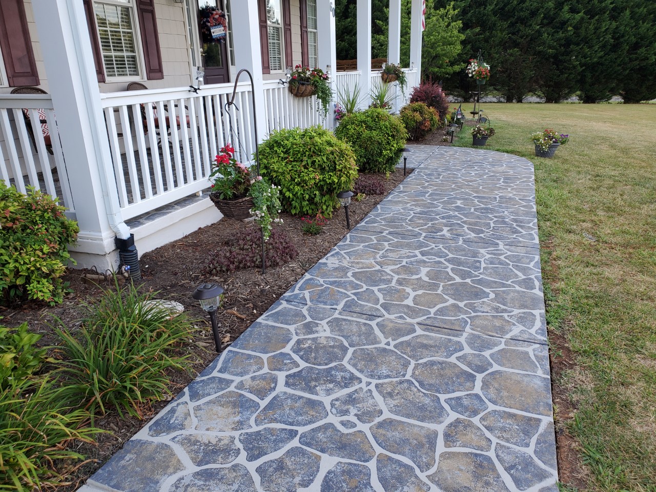 Rollerrock Front Walkway (2)