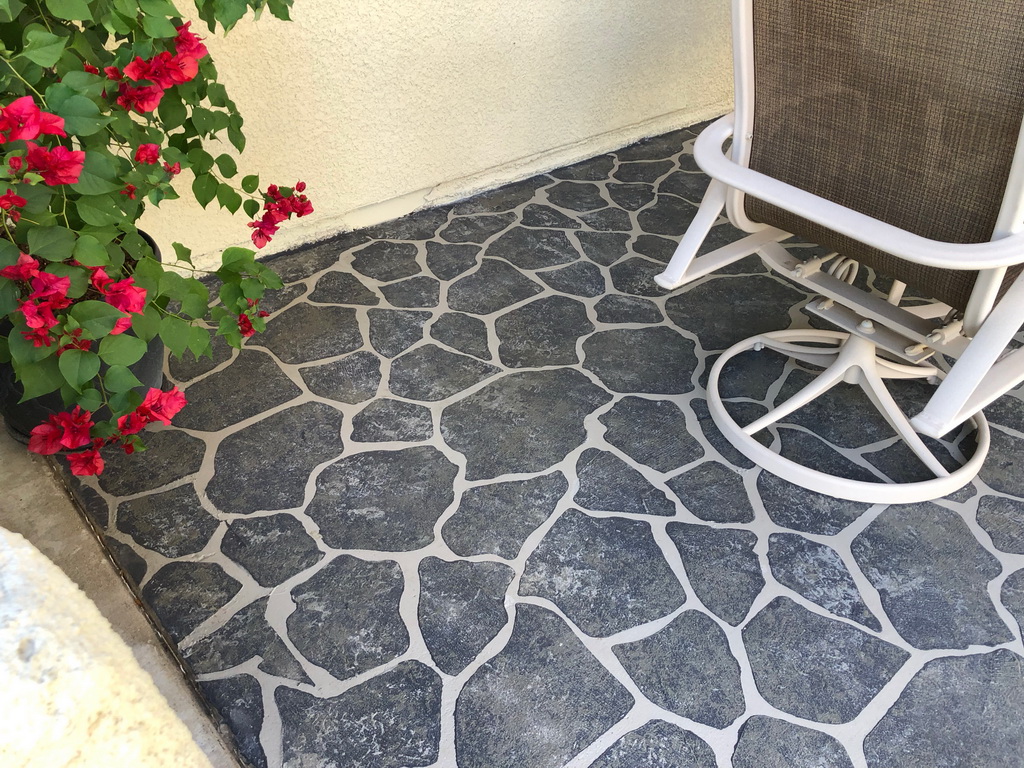 SpreadStone Flagstone Patio